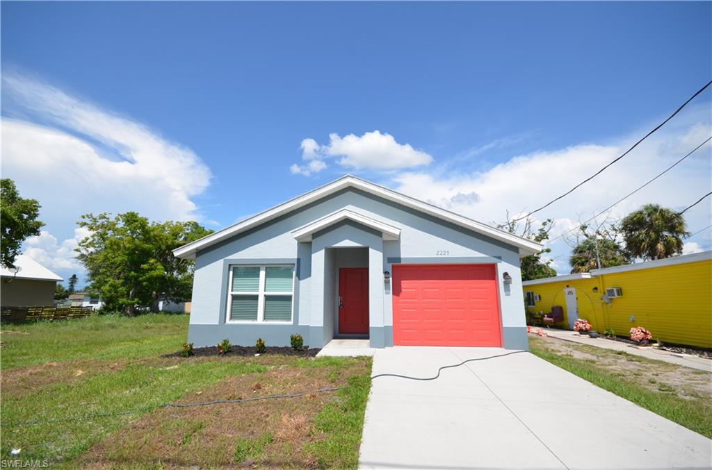 2225 Carver Ave — photo