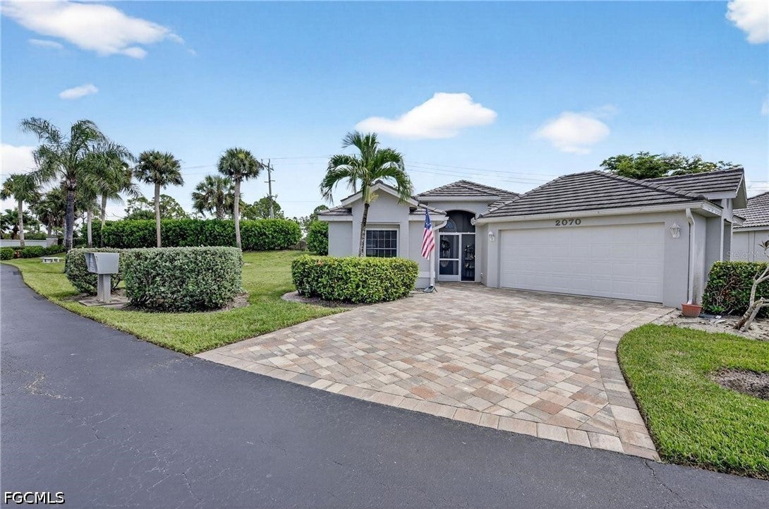 2070 King Tarpon Drive — photo