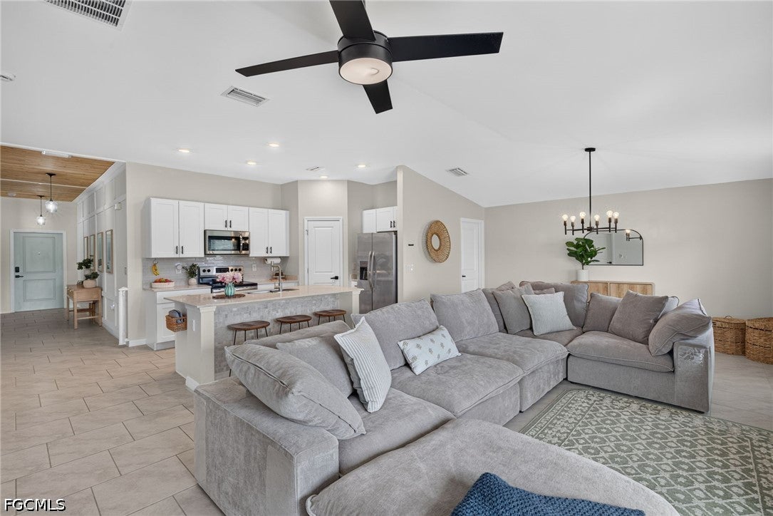 4085 San Clemente Court — photo
