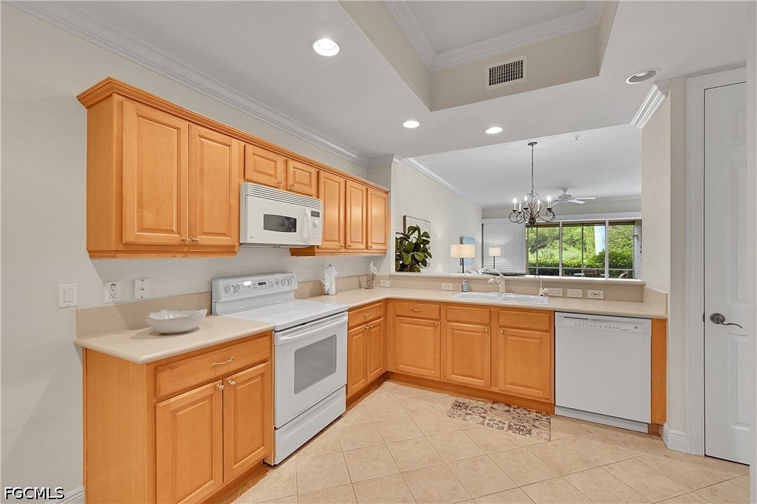 Home in Naples, FL 34112 — photo 3