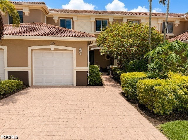 9575 Roundstone Circle — photo