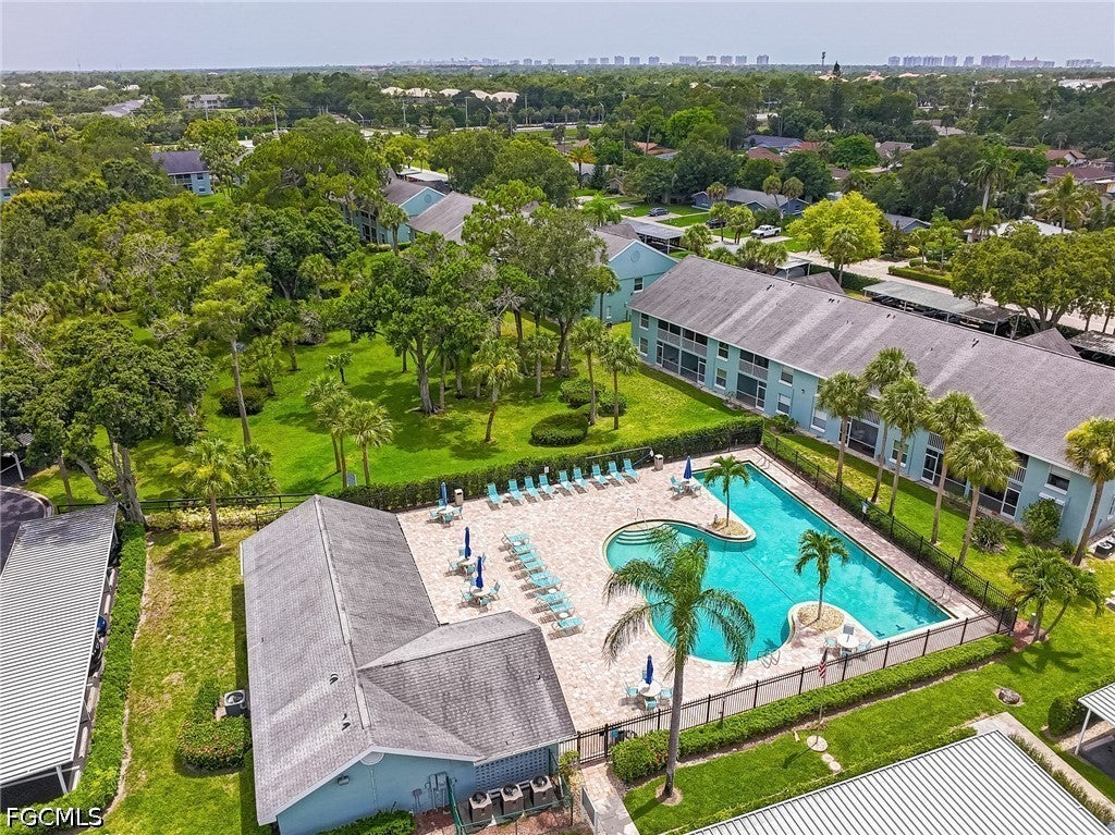 109 Wading Bird Circle 206 — photo