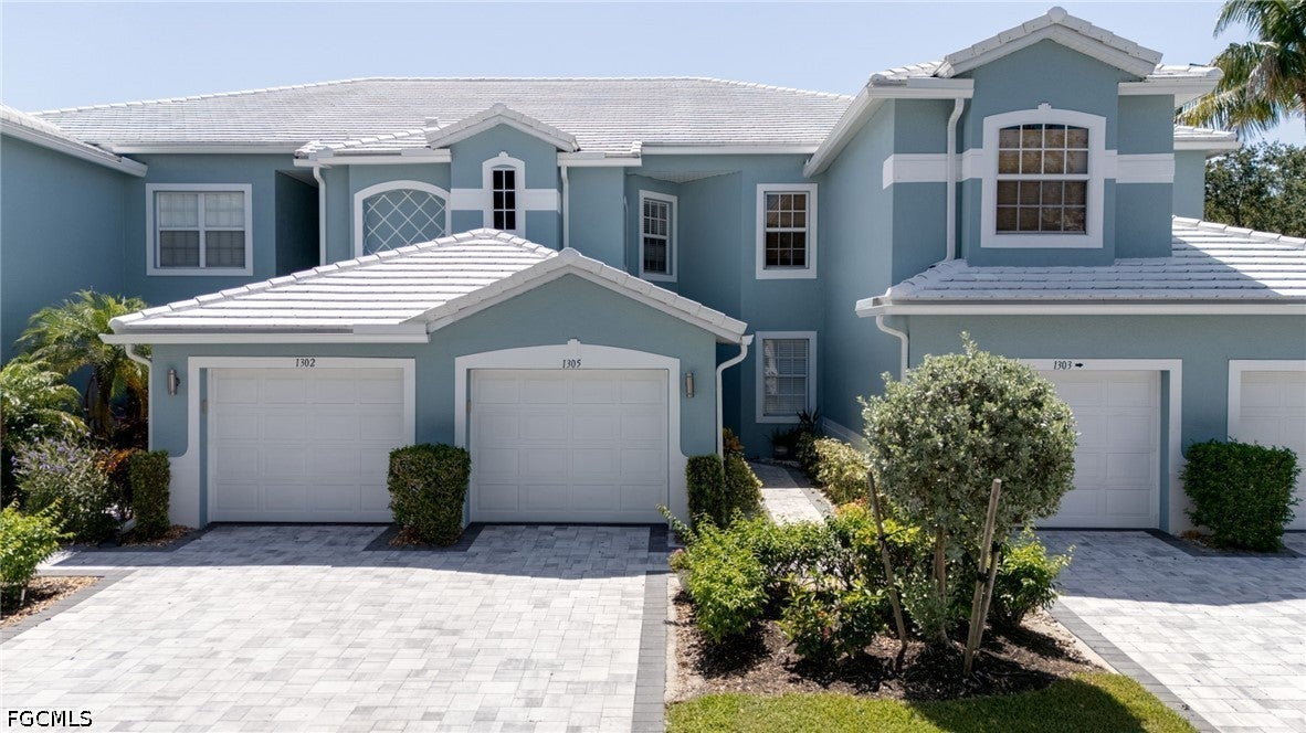 1118 Sweetwater Lane 1305 — photo