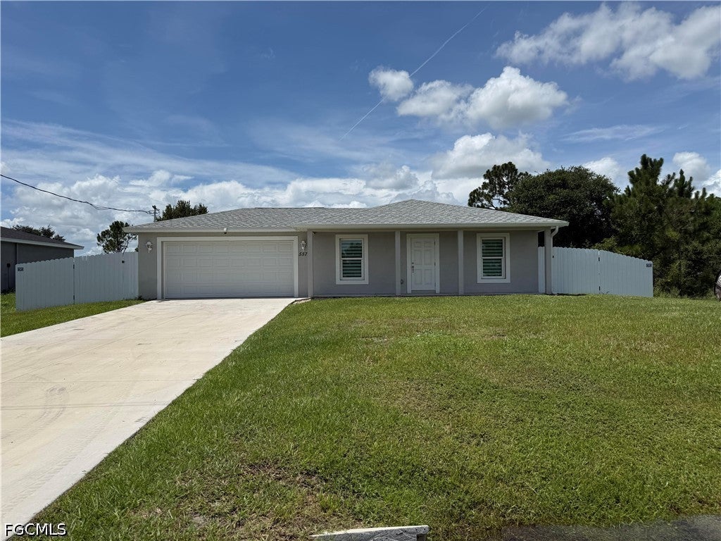 557 Oakshire Lane — photo
