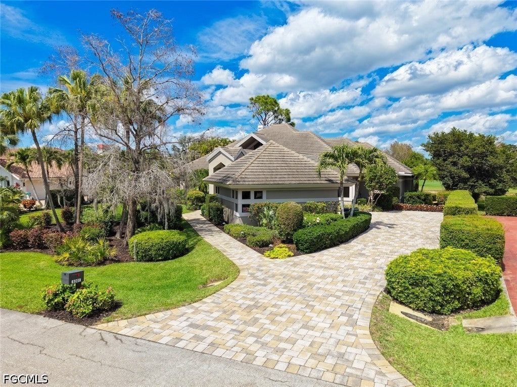 8301 Glenfinnan Circle — photo