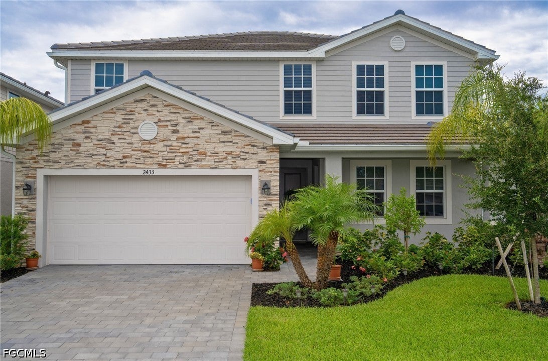 2433 Avocado Lane — photo