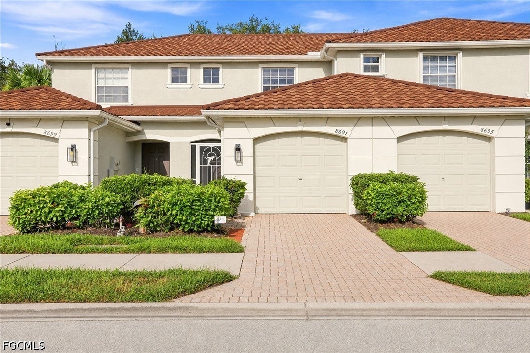 8697 Athena Court — photo