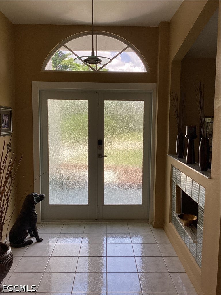 Home in Cape Coral, FL 33990 — photo 2