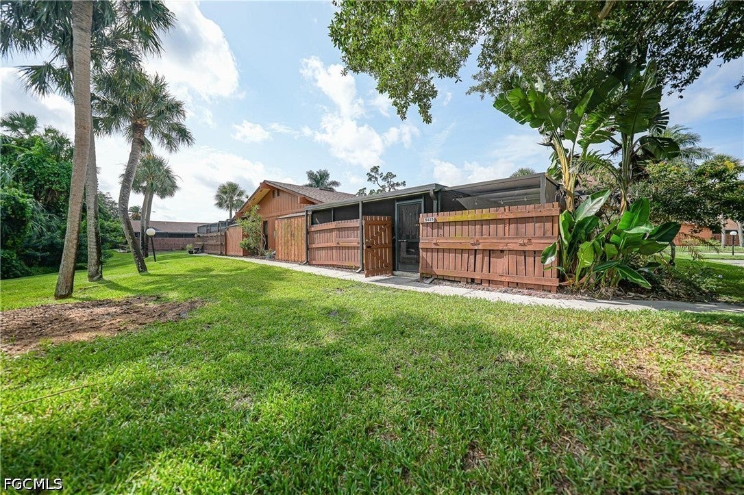 5625 Foxlake Drive — photo