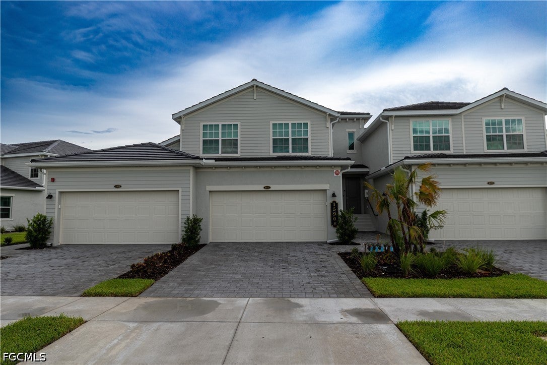 15908 Green Acres Avenue 4421 — photo