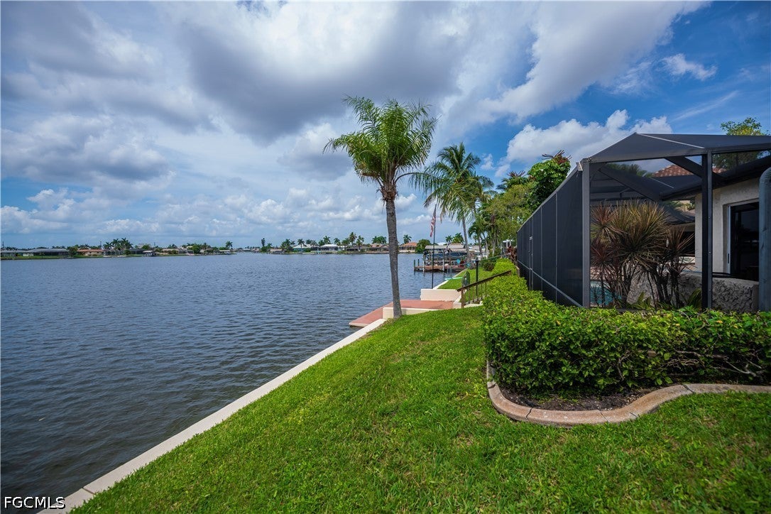 412 Cape Coral Parkway W — photo