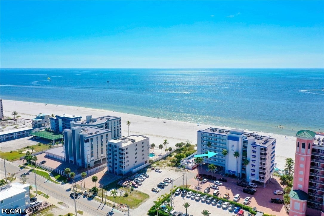 250 Estero Boulevard 302 — photo