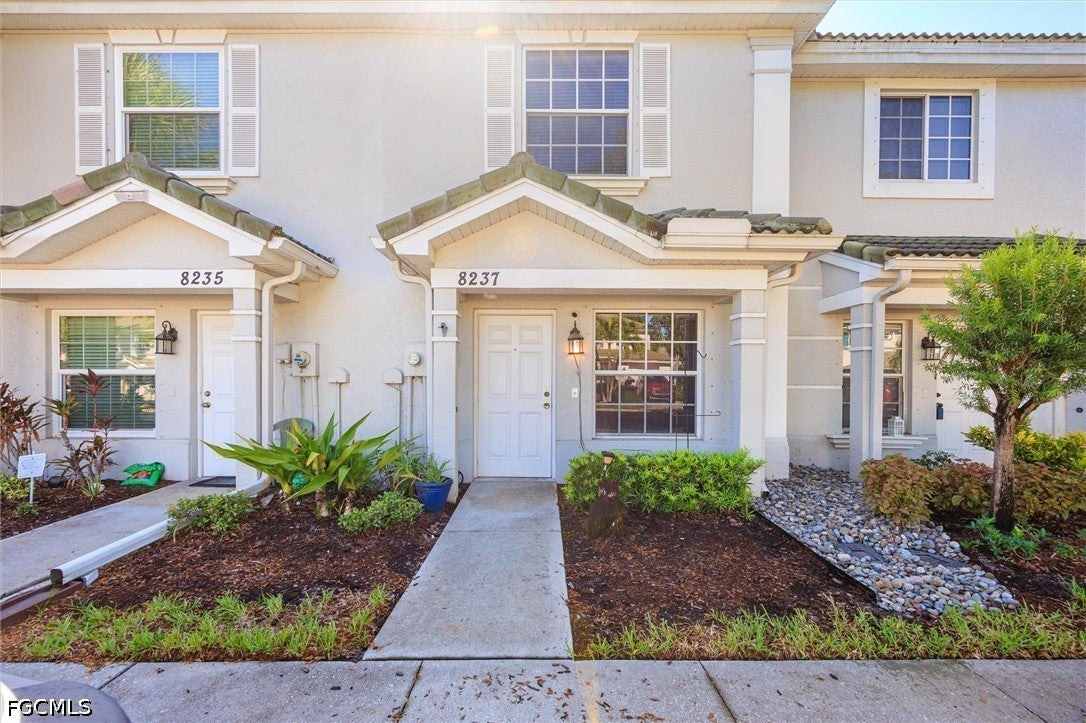8237 Pacific Beach Drive — photo