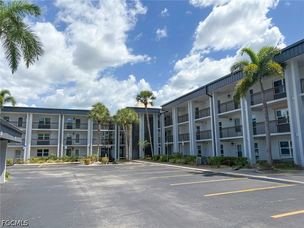 1740 Pine Valley Drive 115 — photo
