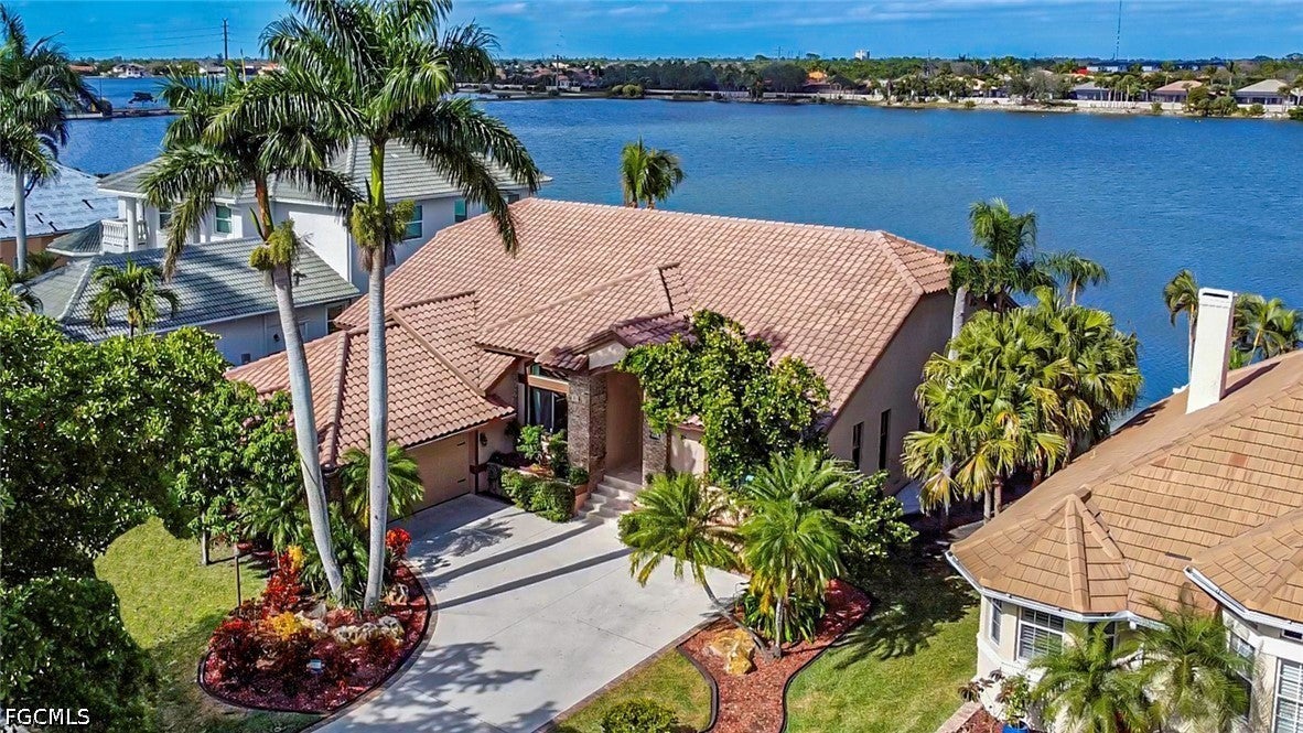 5160 Harborage Drive — photo