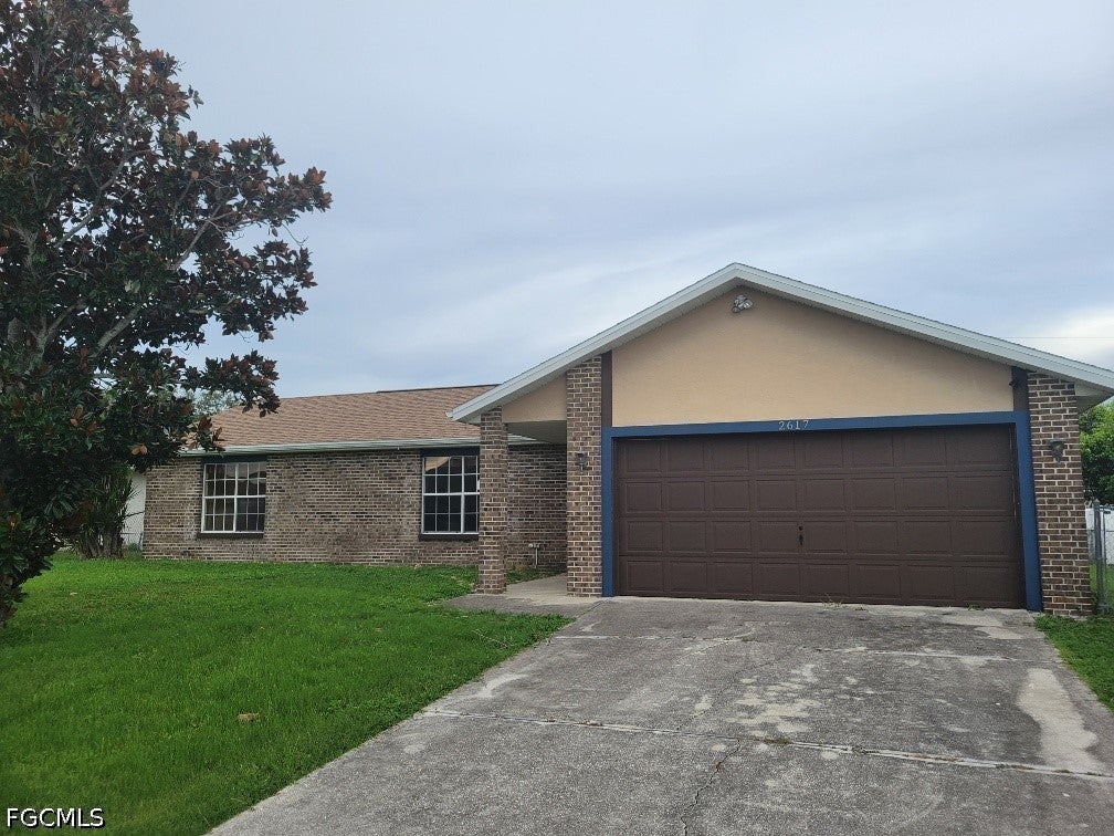 2617 SW 1st Place — photo