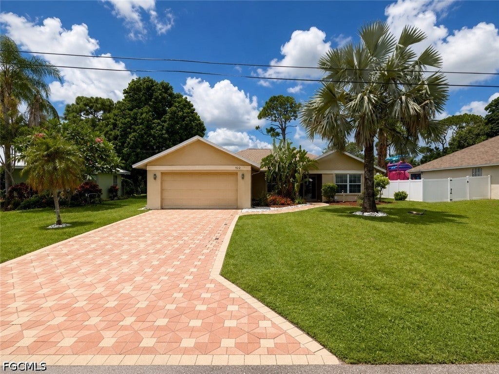 922 SE 1st Place — photo