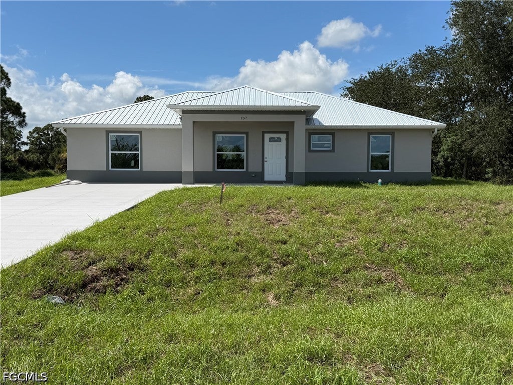 107 Concord Loop, Labelle, FL 33935 — photo 2