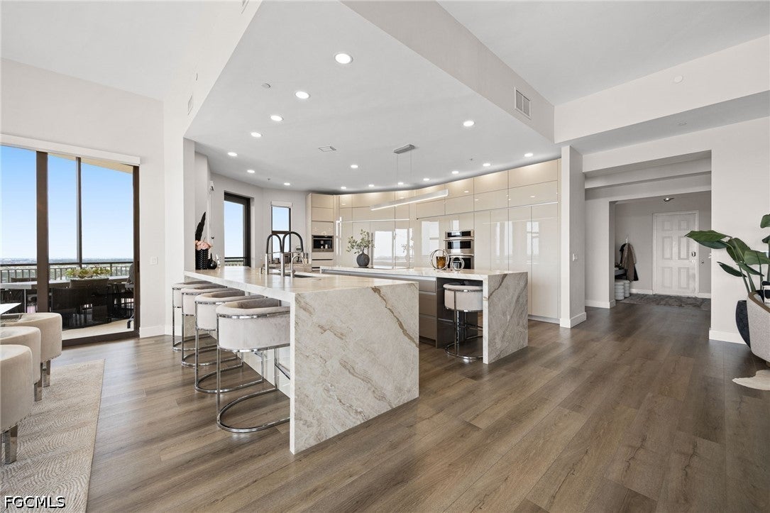 14300 Riva Del Lago Drive 2104 — photo