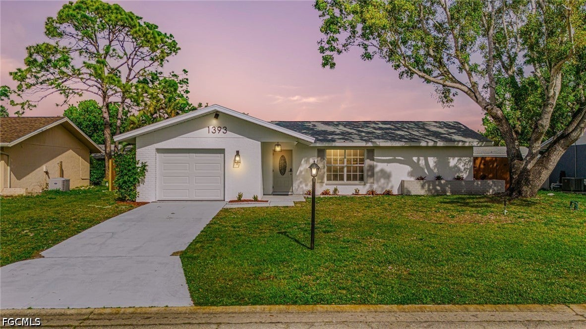 1393 White Cedar Lane — photo