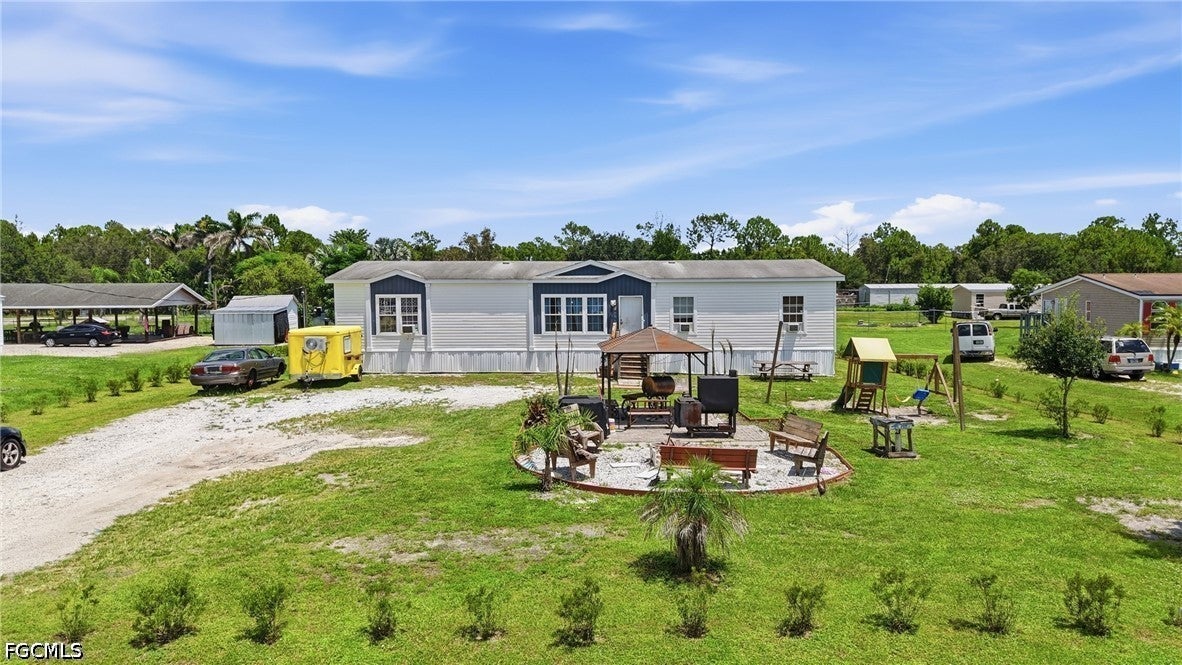 3621 Dustin Drive — photo