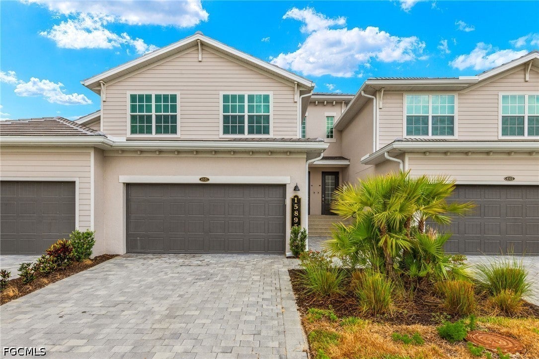 15895 Grassland Lane 4521 — photo