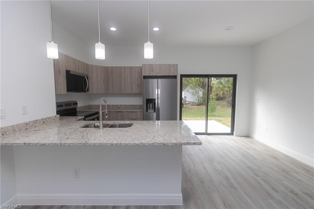 8038 Rolling Cir, Labelle, FL 33935 — photo 2