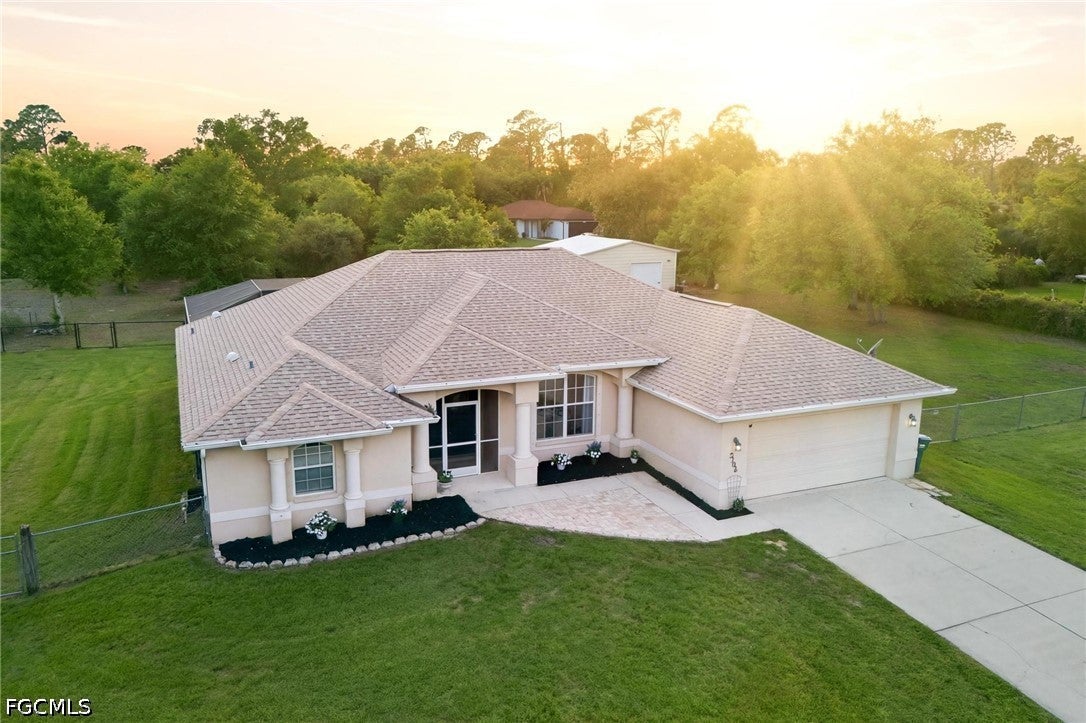 2105 Bennett Lane — photo
