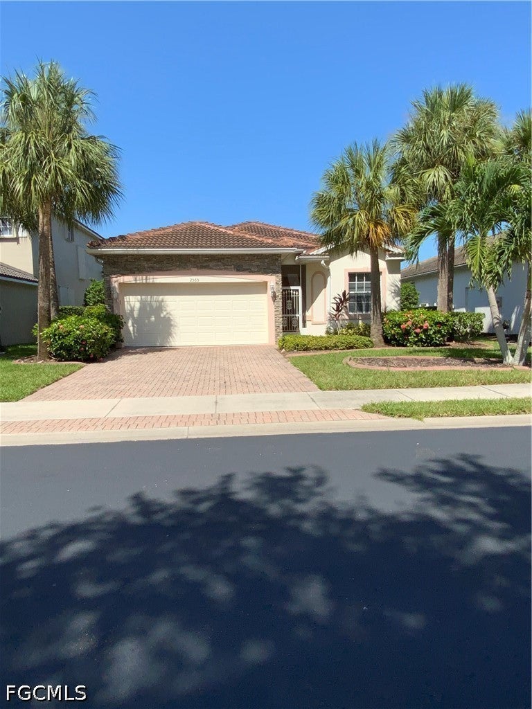 2565 Deerfield Lake Court — photo