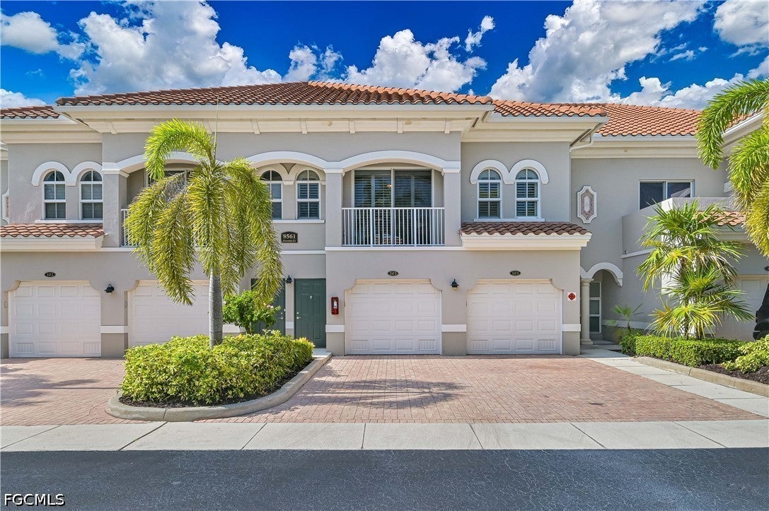 8561 Evernia Court 203 — photo