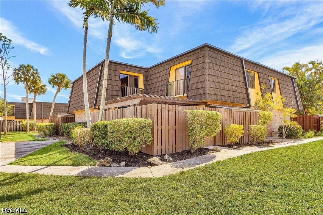 5590 Woodrose Court 4 — photo