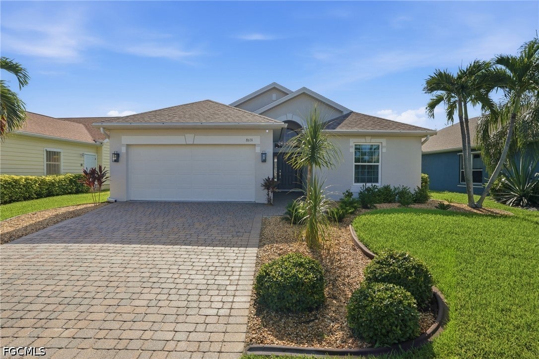 8631 Lakefront Court — photo