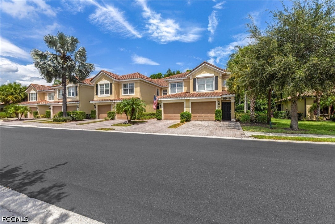 9048 Triangle Palm Lane 1101 — photo