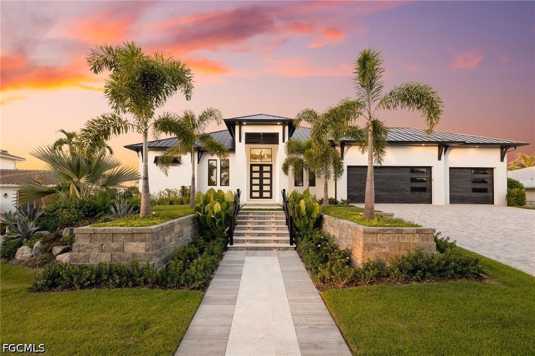 111 Montrose Drive — photo