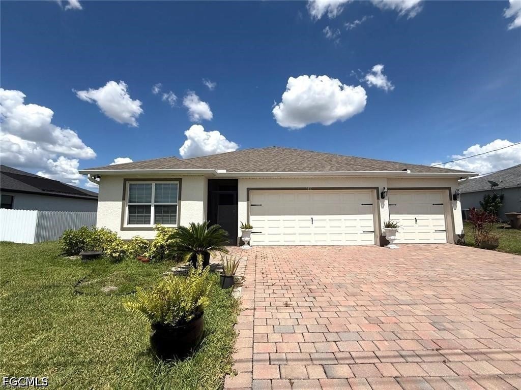 635 NE 6th Place — photo