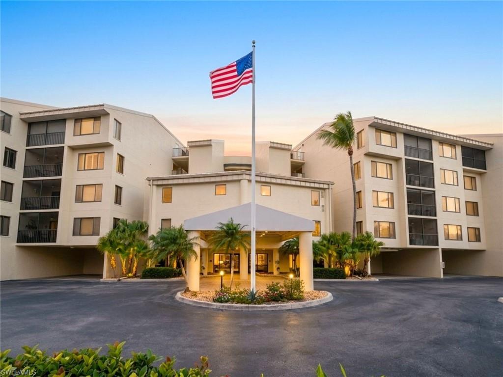 7327 Estero Blvd Unit 100 — photo