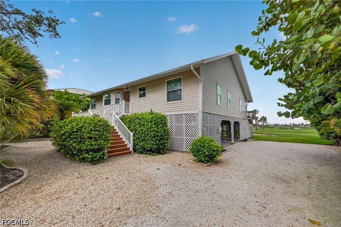 9076 Mockingbird Drive — photo