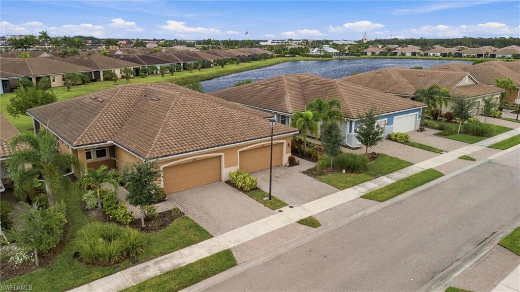 10360 Bonavie Cove Dr — photo