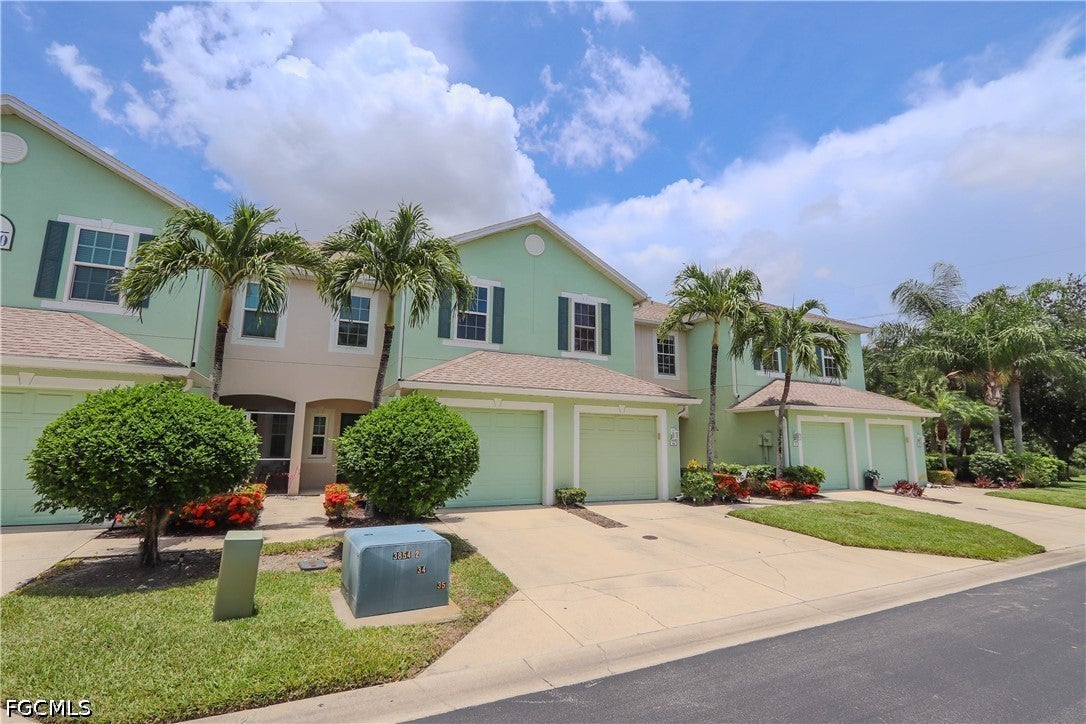 3630 Pine Oak Circle 105 — photo