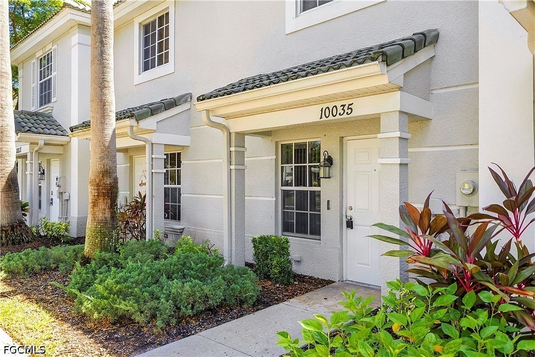 10035 Spyglass Hill Lane — photo