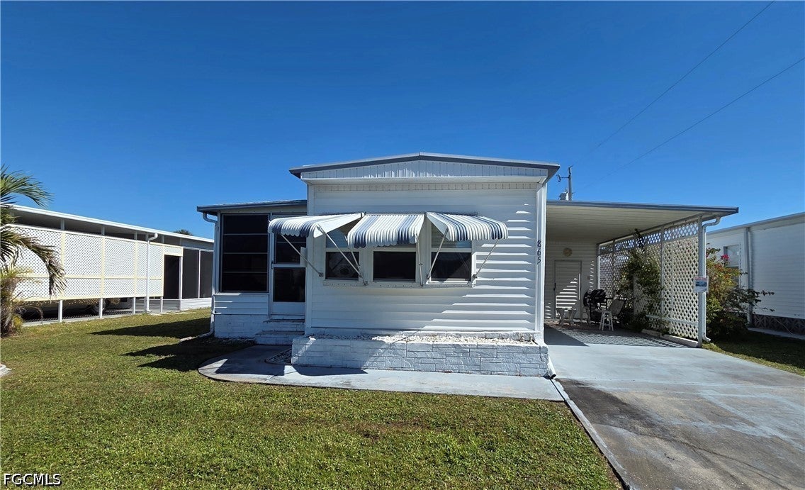 865 Moonlight Drive — photo