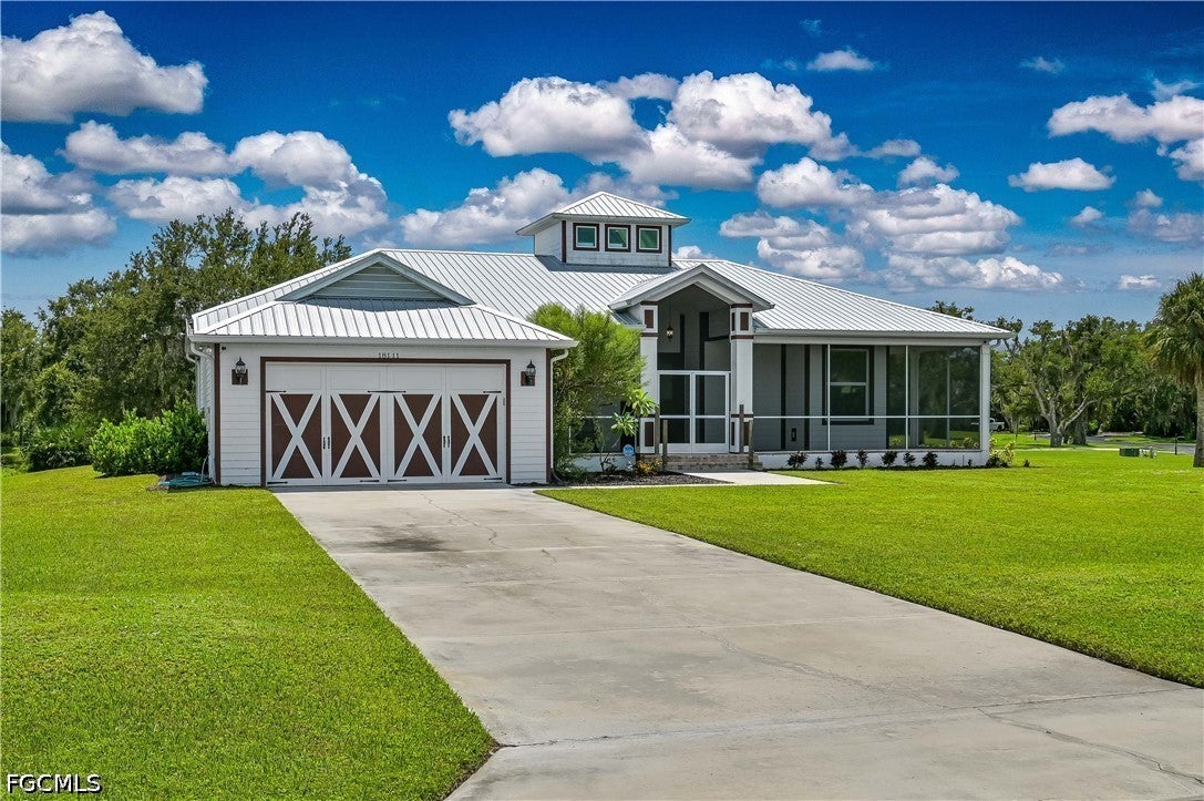 18111 Riverchase Court — photo