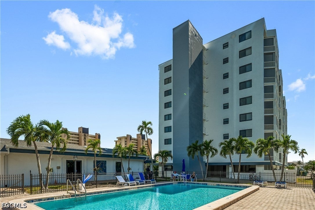 8401 Estero Boulevard 304 — photo