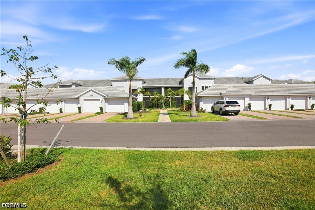 14214 Heritage Landing Boulevard 816 — photo