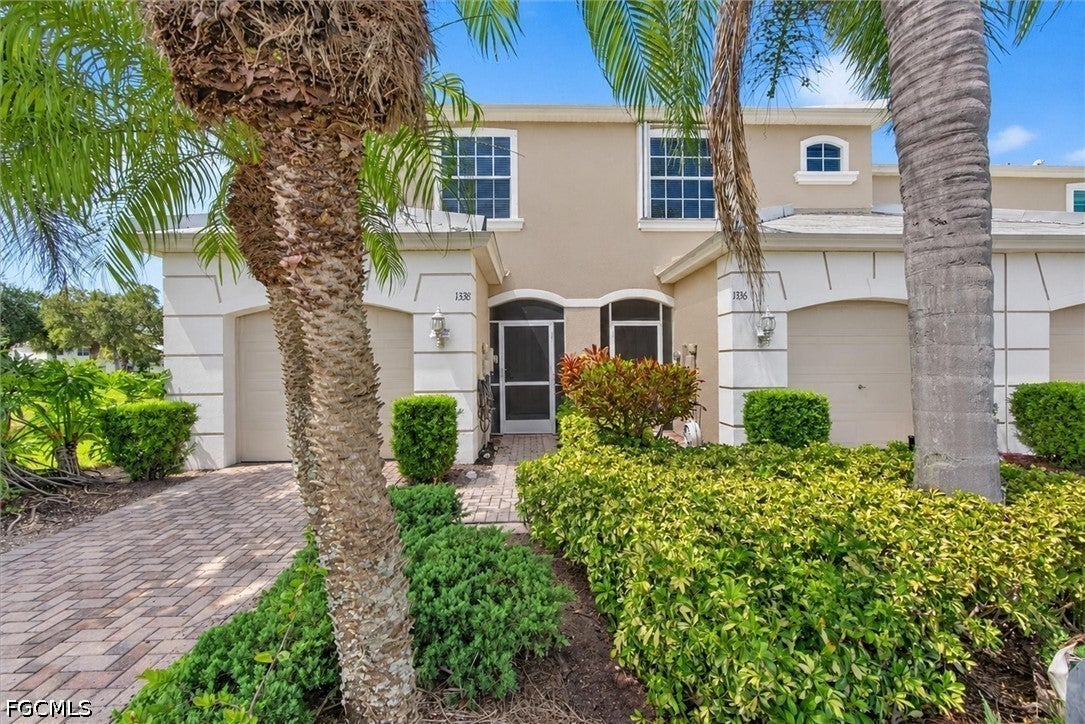 1338 Weeping Willow Court — photo