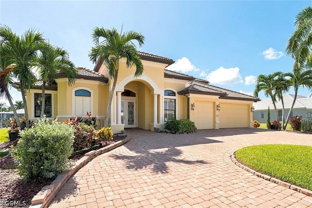 5055 Sorrento Court — photo