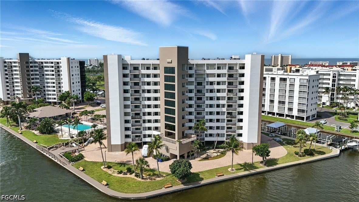4265 Bay Beach Lane 226 — photo