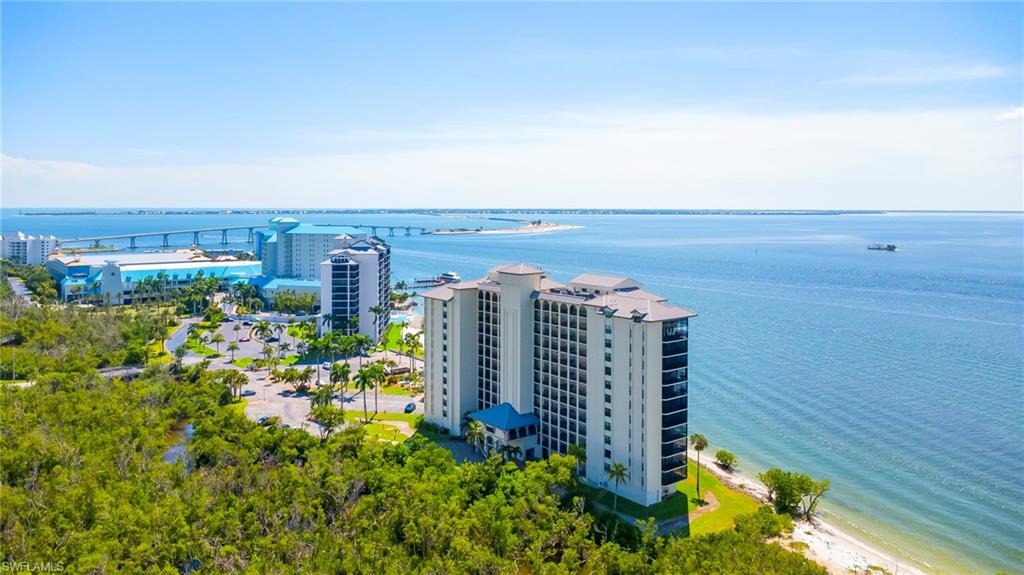 17080 Harbour Point Dr 916 — photo