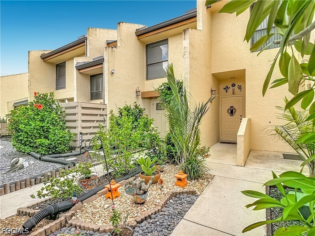 8805 Lateen Lane 103 — photo