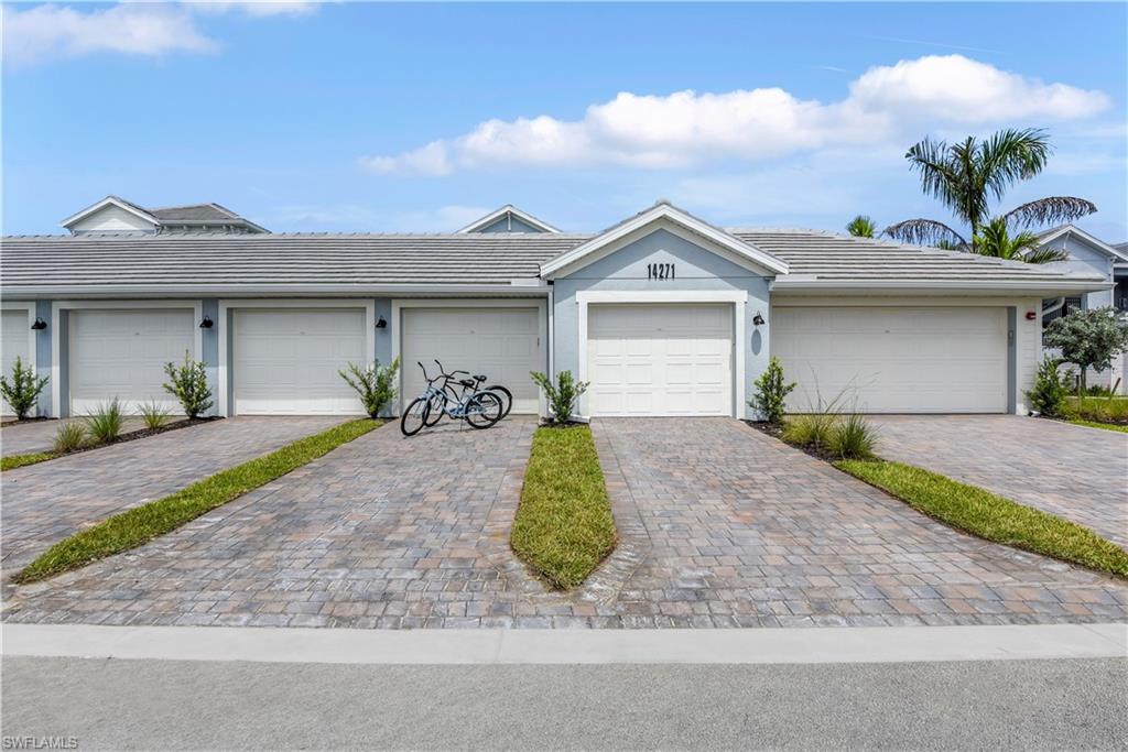 14271 Heritage Landing Blvd — photo